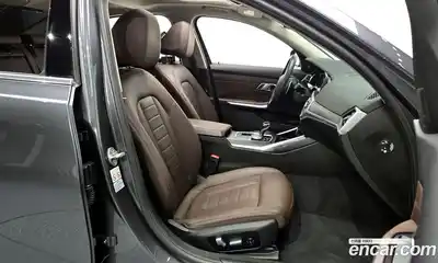 BMW 3-Series 2020 2.0 Автомат в Москве № 591361, миниатюра 10