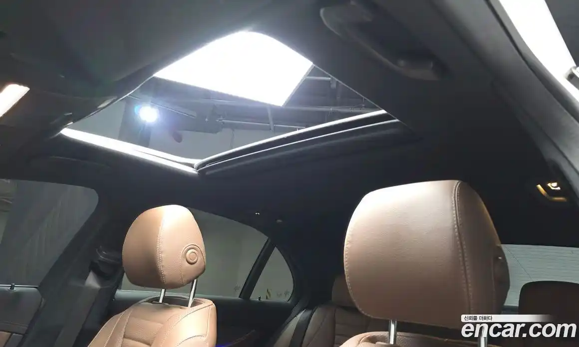 Mercedes-Benz E-Class 2023 2.0 Автомат в Москве № 591844, фото 15