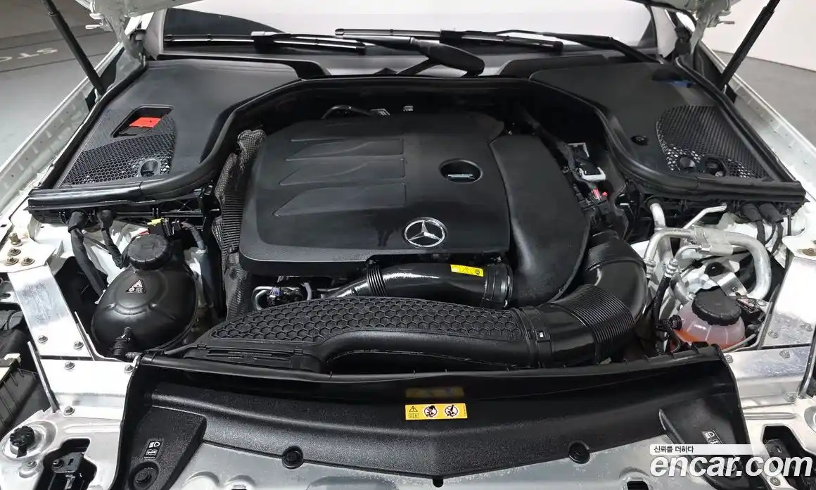 Mercedes-Benz E-Class 2023 2.0 Автомат в Москве № 591844, фото 5