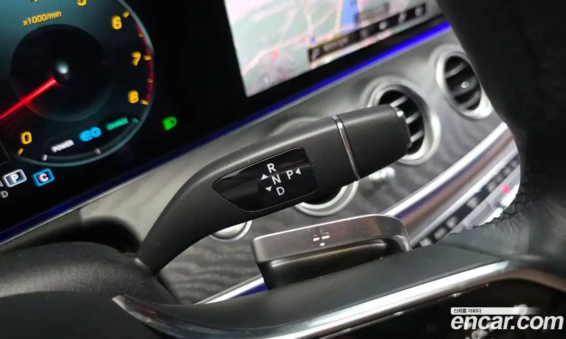 Mercedes-Benz E-Class 2023 2.0 Автомат в Москве № 591844, фото 8