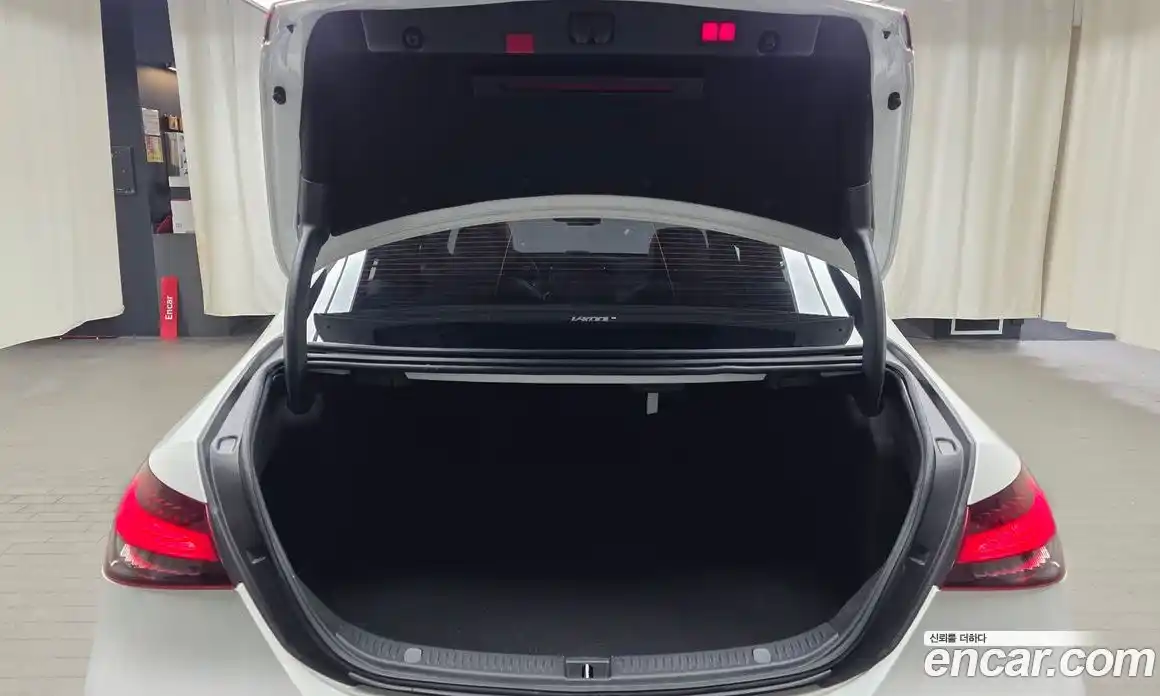 Mercedes-Benz E-Class 2021 2.0 Автомат в Москве № 592157, фото 20