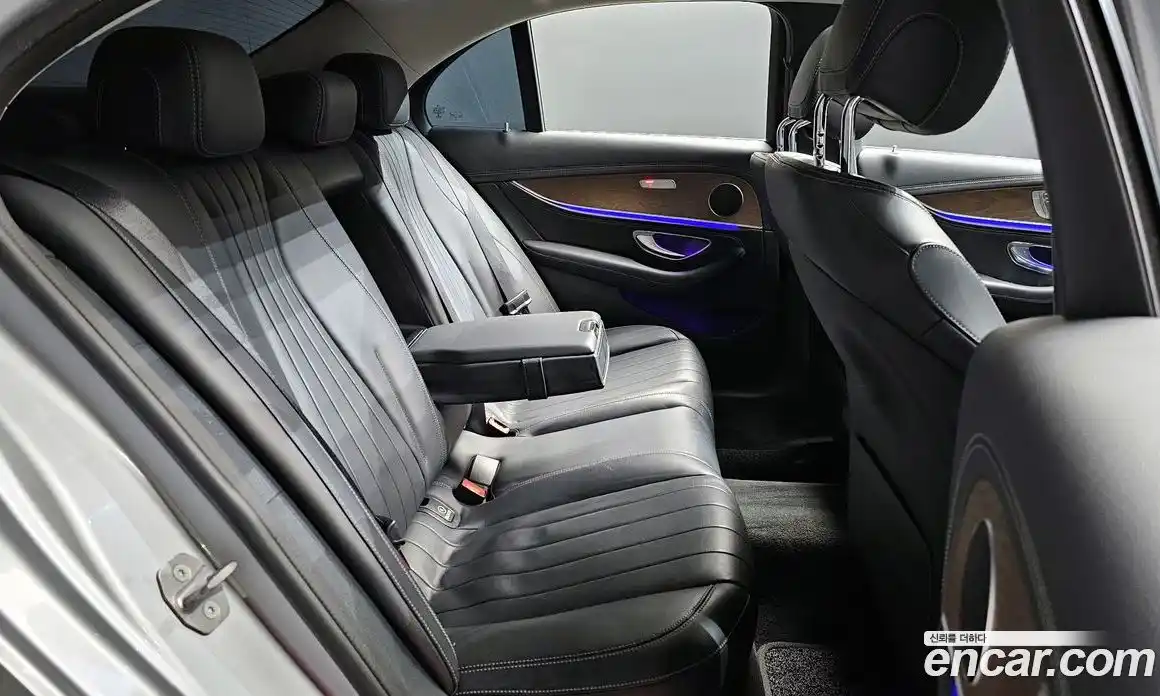 Mercedes-Benz E-Class 2018 1.9 Автомат в Москве № 592633, фото 12