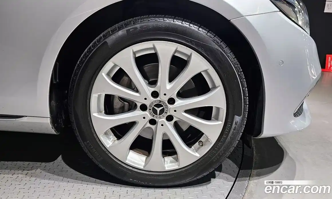 Mercedes-Benz E-Class 2018 1.9 Автомат в Москве № 592633, фото 5