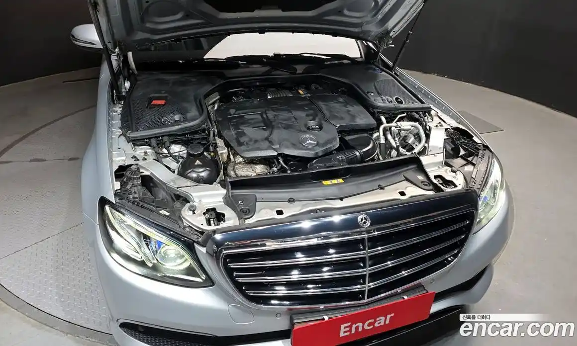 Mercedes-Benz E-Class 2018 1.9 Автомат в Москве № 592633, фото 6