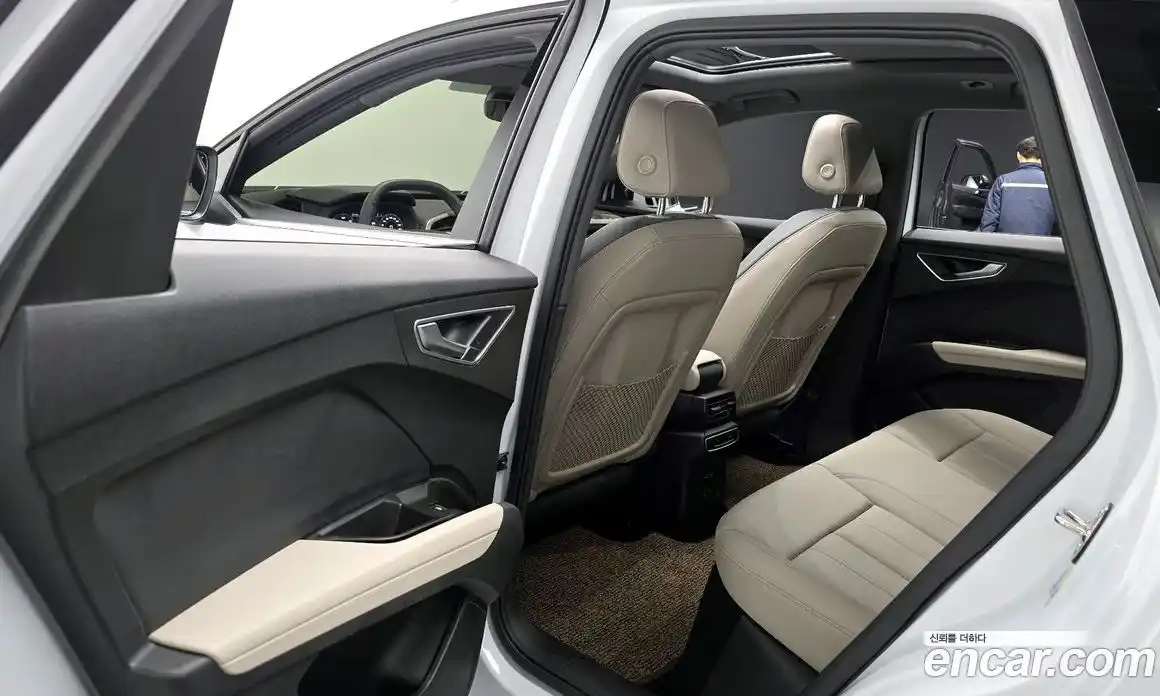 Audi Q4 e-tron 2025 0.2 Автомат в Москве № 592839, фото 18