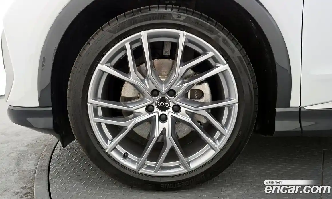 Audi Q4 e-tron 2025 0.2 Автомат в Москве № 592839, фото 5