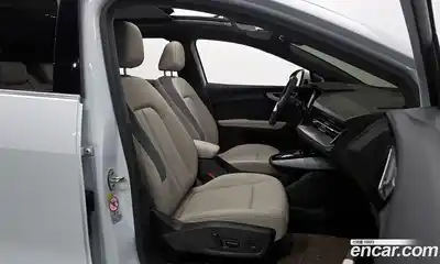 Audi Q4 e-tron 2025 0.2 Автомат в Москве № 592839, миниатюра 10