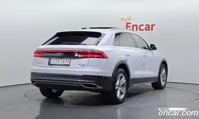 Audi Q8 2021 3.0 Автомат в Москве № 593009, миниатюра 2