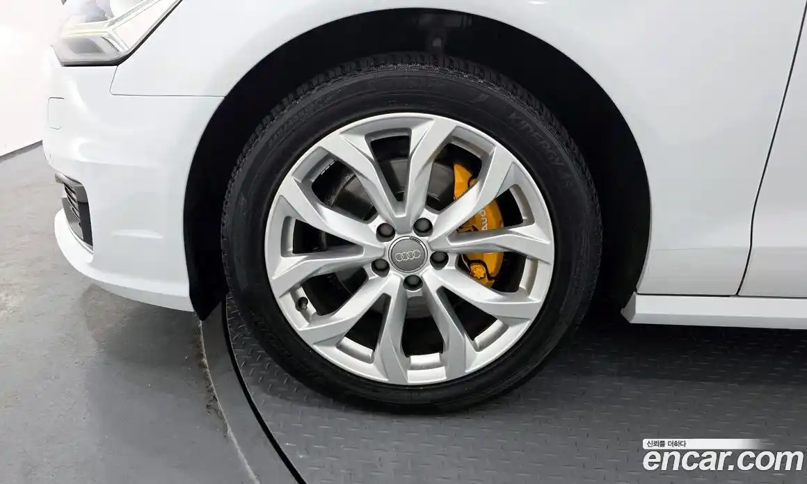 Audi A6 2016 2.0 Автомат в Москве № 593248, фото 5