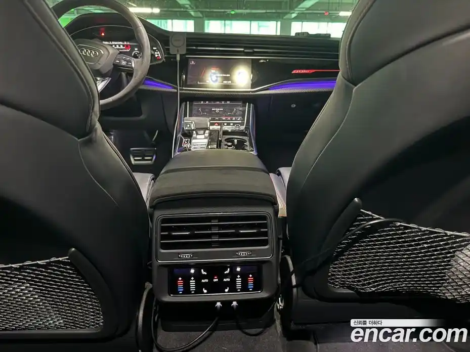 Audi RSQ8 2023 4.0 Автомат в Москве № 593444, фото 14