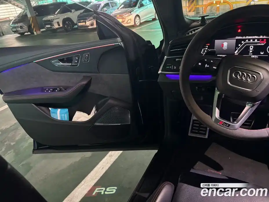 Audi RSQ8 2023 4.0 Автомат в Москве № 593444, фото 9