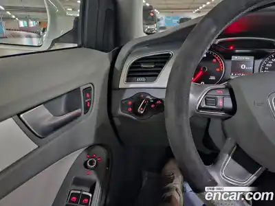 Audi A4 2015 2.0 Автомат в Москве № 593566, миниатюра 12