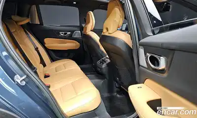 Volvo V60 2023 2.0 Автомат в Москве № 593604, миниатюра 11