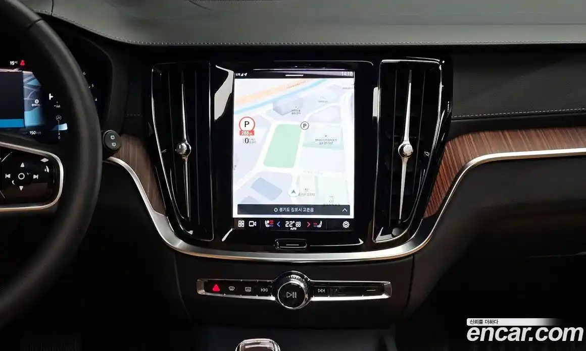 Volvo V60 2023 2.0 Автомат в Москве № 593604, фото 15