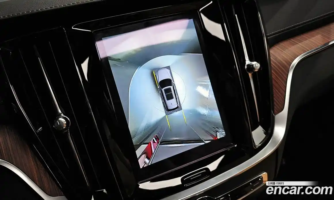 Volvo V60 2023 2.0 Автомат в Москве № 593604, фото 16