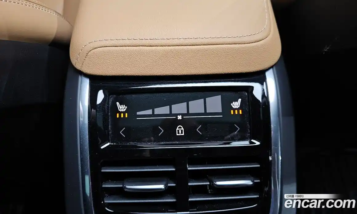 Volvo V60 2023 2.0 Автомат в Москве № 593604, фото 19