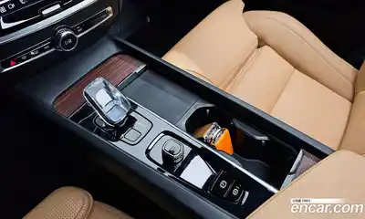 Volvo V60 2023 2.0 Автомат в Москве № 593604, миниатюра 9