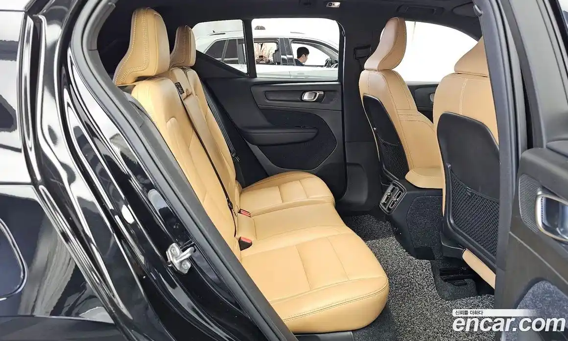 Volvo XC40 2021 2.0 Автомат в Москве № 593665, фото 12