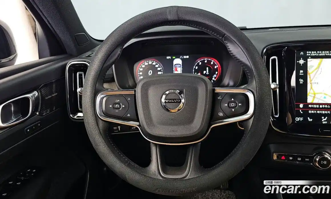 Volvo XC40 2021 2.0 Автомат в Москве № 593665, фото 13