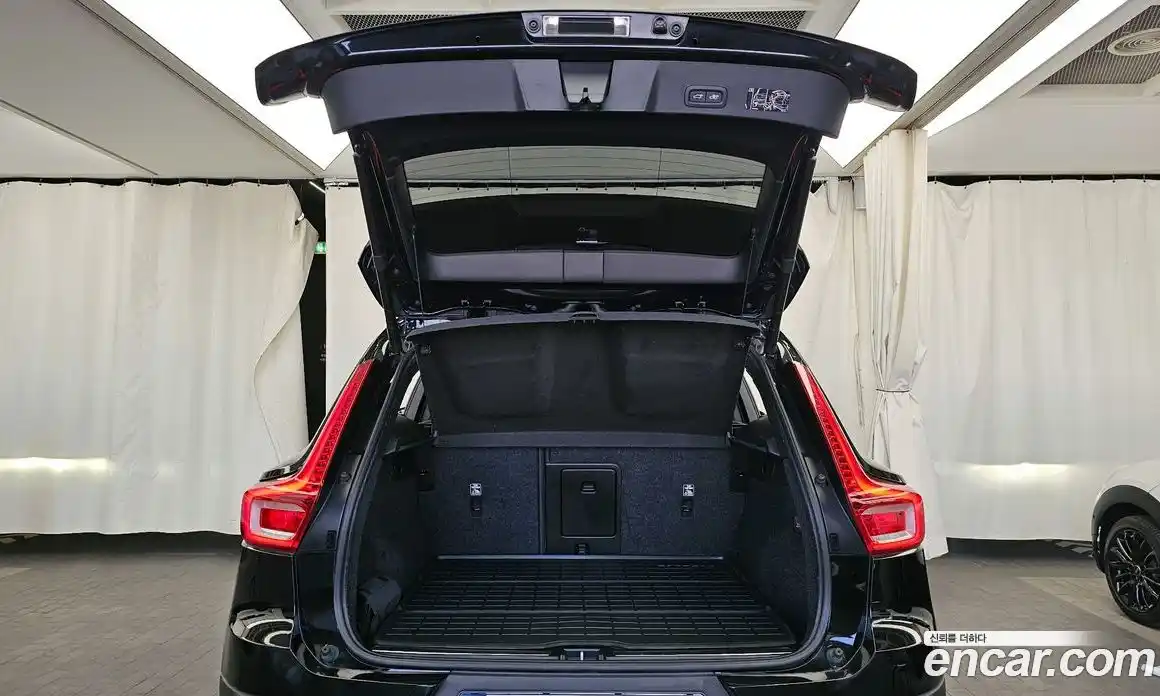 Volvo XC40 2021 2.0 Автомат в Москве № 593665, фото 20