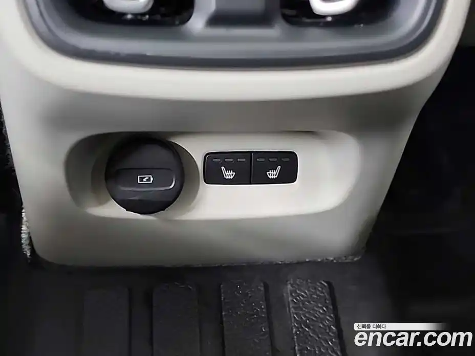 Volvo XC40 2024 2.0 Автомат в Москве № 593836, фото 16