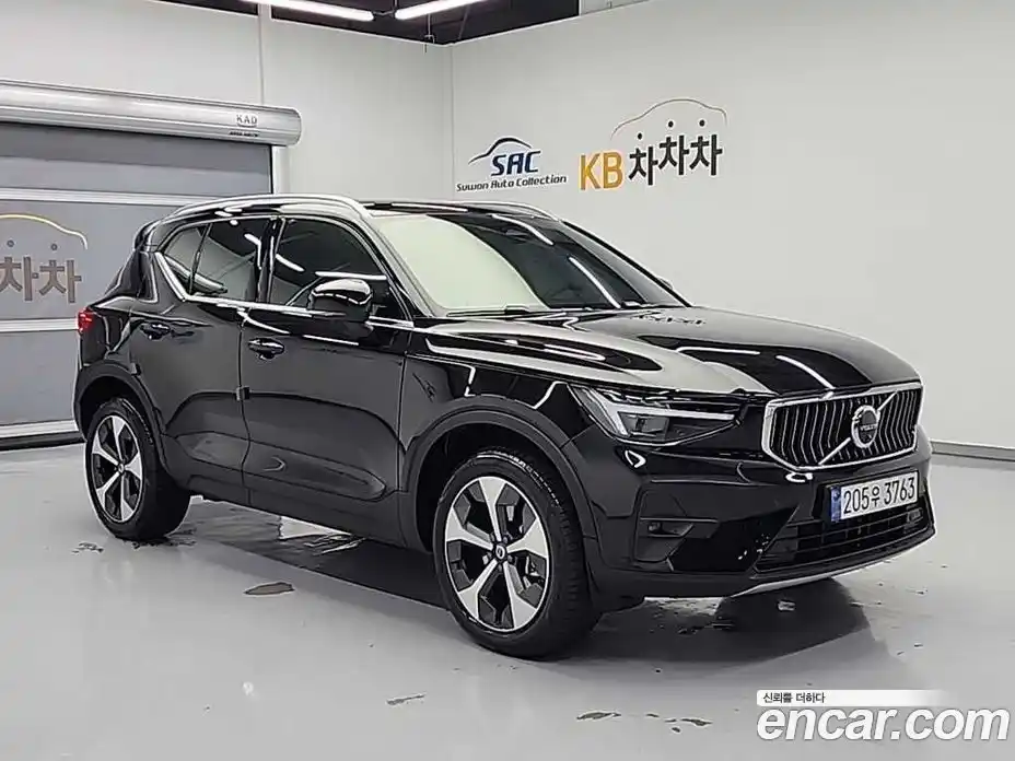 Volvo XC40 2024 2.0 Автомат в Москве № 593836, фото 4