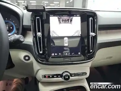 Volvo XC40 2024 2.0 Автомат в Москве № 593836, миниатюра 10