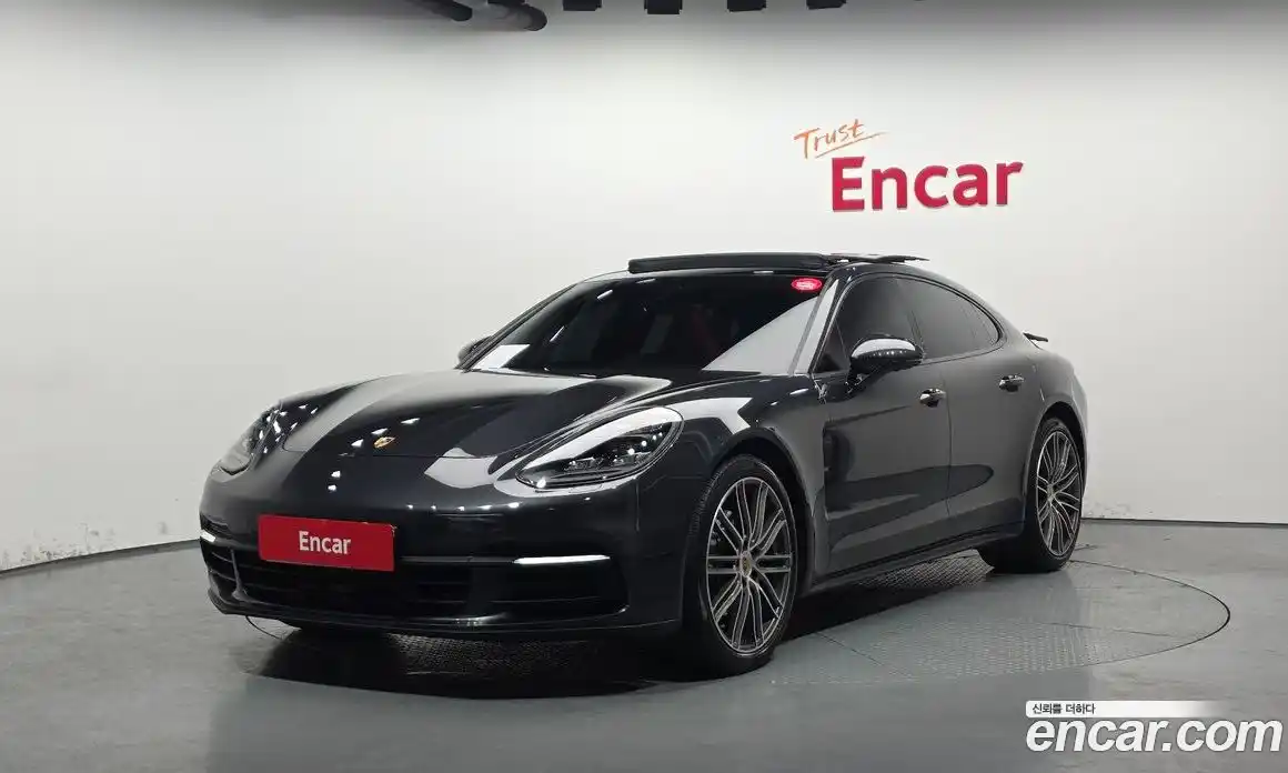 Porsche Panamera 2020 3.0 Автомат в Москве № 593989, фото 1