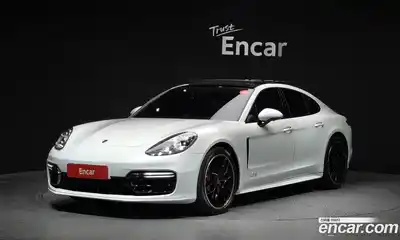 Porsche Panamera, 2020