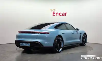 Porsche Taycan, 2021