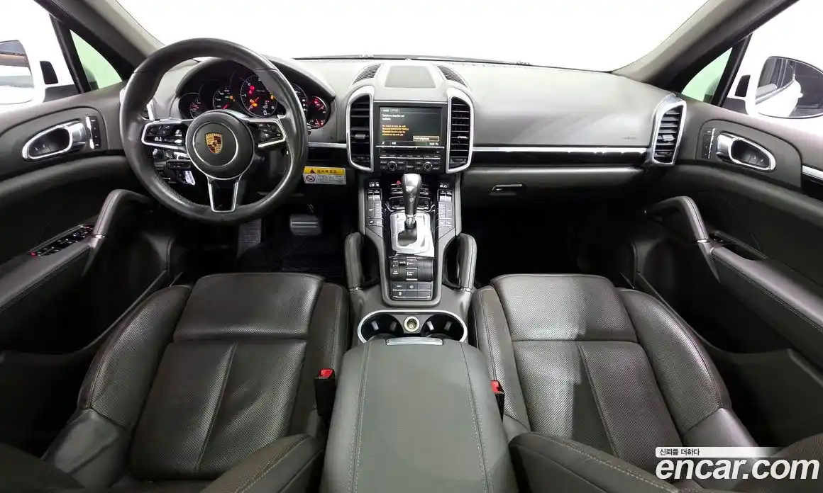 Porsche Cayenne 2016 3.0 Автомат в Москве № 594370, фото 7