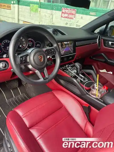 Porsche Cayenne 2023 3.0 Автомат в Москве № 594434, миниатюра 7