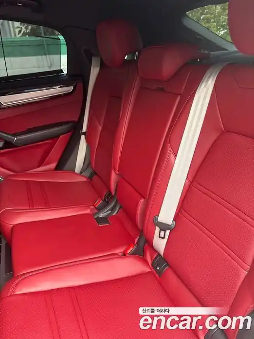 Porsche Cayenne 2023 3.0 Автомат в Москве № 594434, фото 8