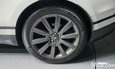 Land Rover Range-Rover Velar 2018 3.0 Автомат в Москве № 594611, миниатюра 5