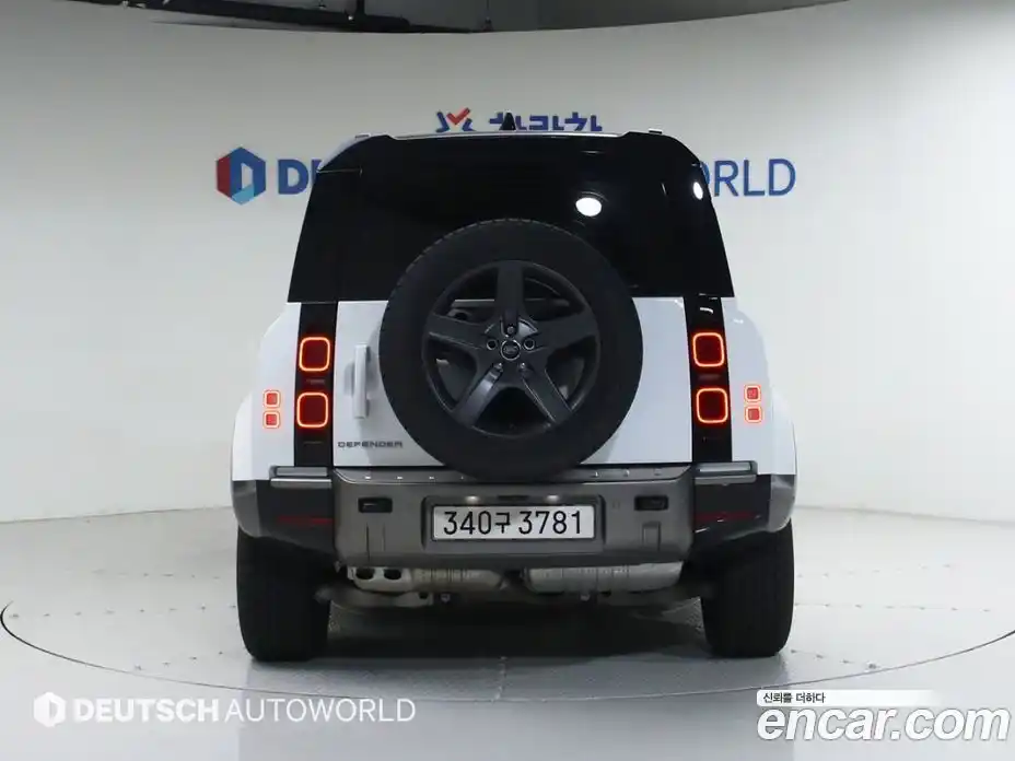Land Rover Defender 2025 3.0 Автомат в Москве № 594861, фото 4