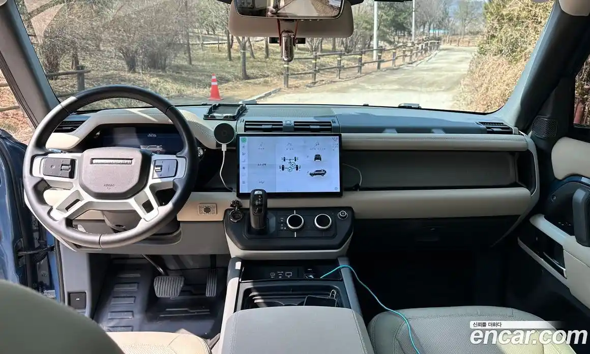 Land Rover Defender 2020 2.0 Автомат в Москве № 594906, фото 11