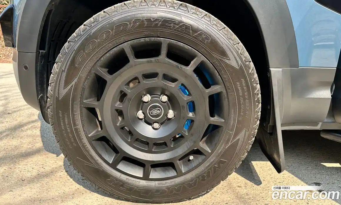 Land Rover Defender 2020 2.0 Автомат в Москве № 594906, фото 18