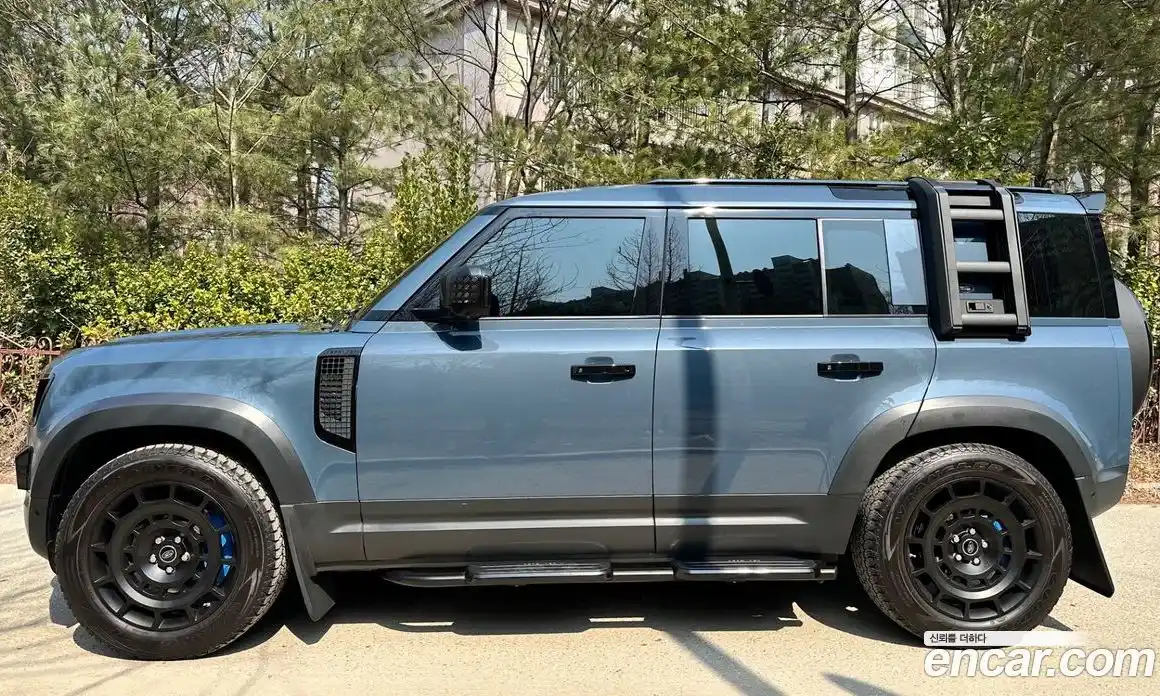 Land Rover Defender 2020 2.0 Автомат в Москве № 594906, фото 4