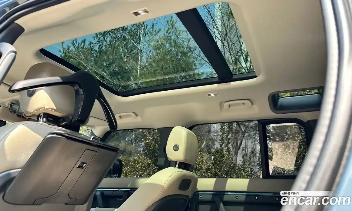 Land Rover Defender 2020 2.0 Автомат в Москве № 594906, фото 10