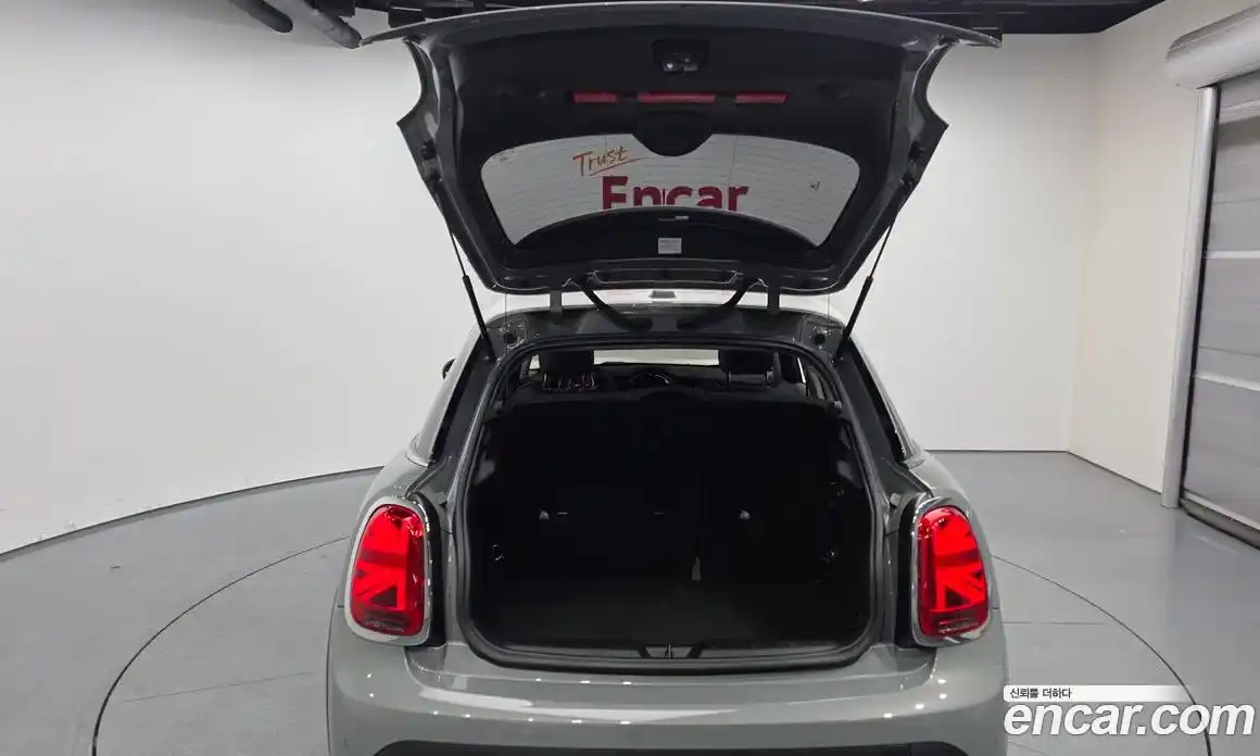 Mini Cooper 2023 1.5 Автомат в Москве № 595008, фото 20