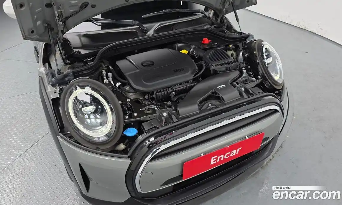 Mini Cooper 2023 1.5 Автомат в Москве № 595008, фото 6