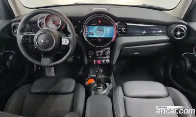 Mini Cooper 2023 1.5 Автомат в Москве № 595008, миниатюра 7