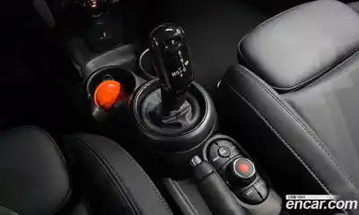 Mini Cooper 2023 1.5 Автомат в Москве № 595008, миниатюра 9