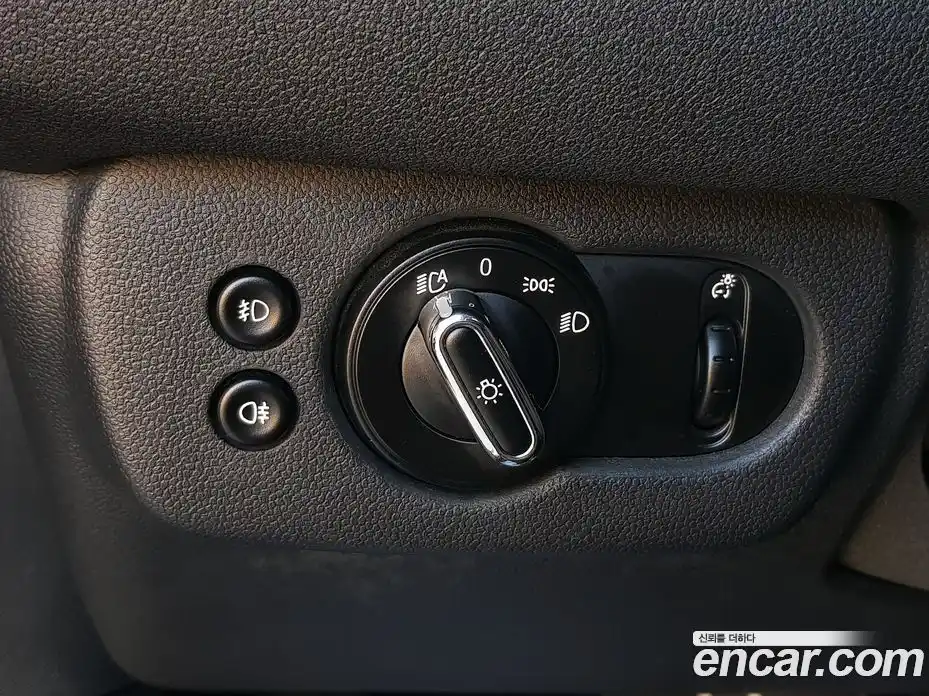 Mini Clubman 2018 2.0 Автомат в Москве № 595333, фото 15