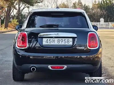 Mini Cooper 2015 1.5 Автомат в Москве № 595335, миниатюра 3