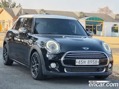 Mini Cooper 2015 1.5 Автомат в Москве № 595335, миниатюра 4