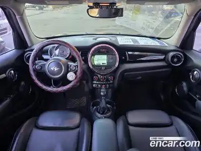 Mini Cooper 2015 1.5 Автомат в Москве № 595335, миниатюра 9