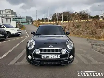 Mini Cooper 2018 2.0 Автомат в Москве № 595338, миниатюра 2