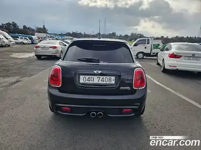 Mini Cooper 2018 2.0 Автомат в Москве № 595338, миниатюра 6
