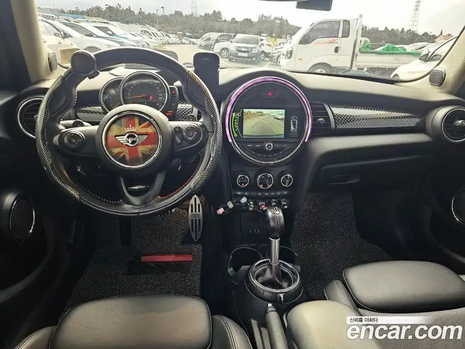 Mini Cooper 2018 2.0 Автомат в Москве № 595338, фото 7